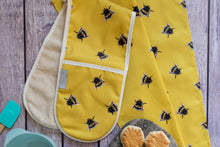 Load image into Gallery viewer, Bee Double Oven Gloves
